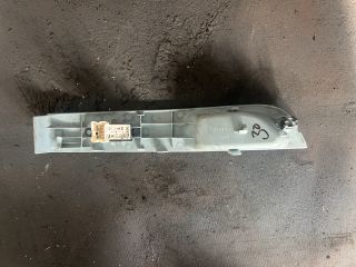 bontott NISSAN MICRA III Jobb első Ablakemelő Kapcsoló