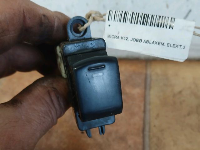 bontott NISSAN MICRA III Jobb első Ablakemelő Kapcsoló