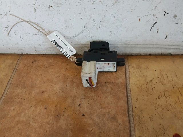 bontott NISSAN MICRA III Jobb első Ablakemelő Kapcsoló