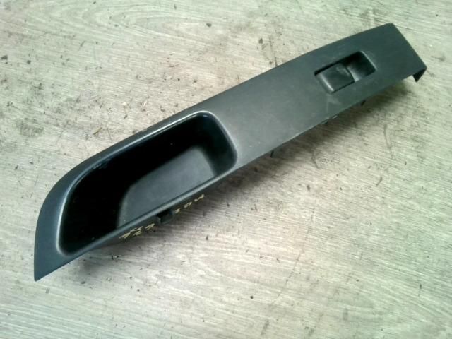 bontott NISSAN MICRA III Jobb első Ablakemelő Kapcsoló