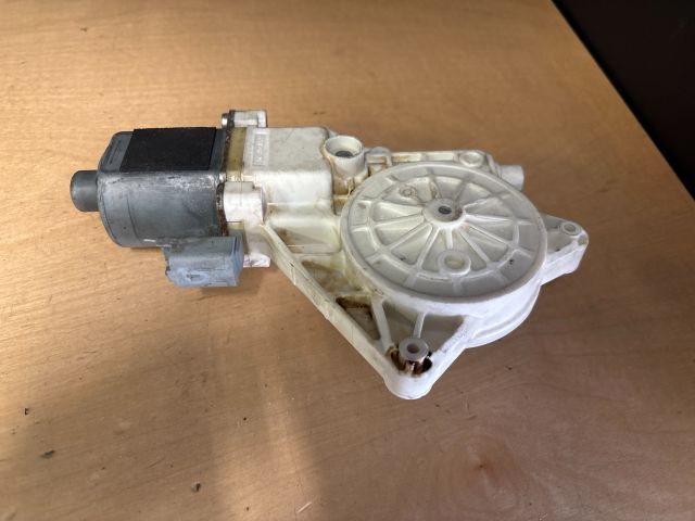 bontott NISSAN MICRA III Jobb első Ablakemelő Motor