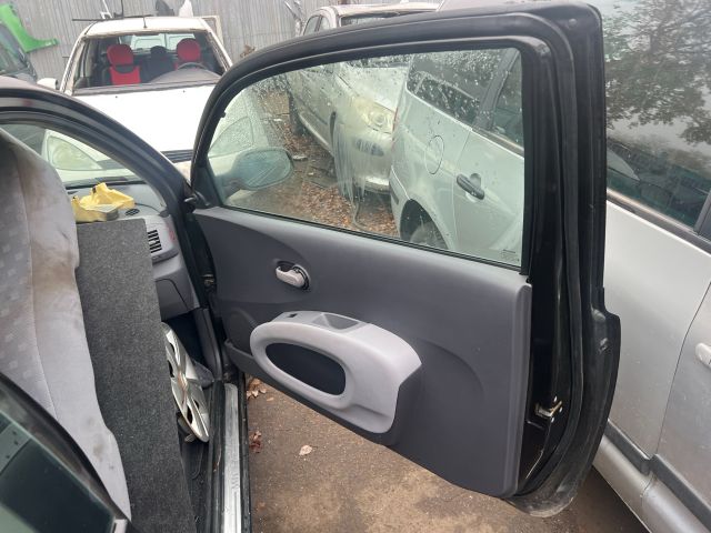 bontott NISSAN MICRA III Jobb első Ajtó (Üres lemez)