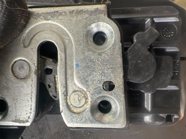 bontott NISSAN MICRA III Jobb első Ajtózár