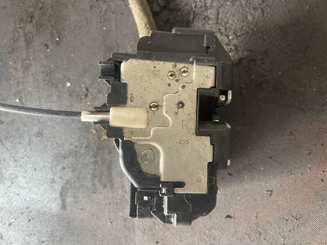 bontott NISSAN MICRA III Jobb első Ajtózár