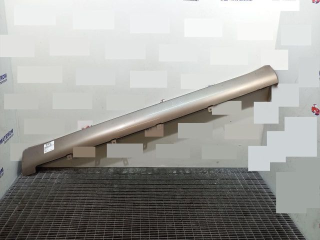 bontott NISSAN MICRA III Jobb első Küszöb Díszléc