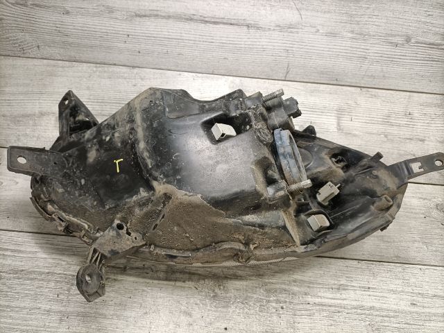 bontott NISSAN MICRA III Jobb Fényszóró