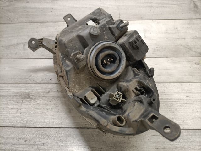 bontott NISSAN MICRA III Jobb Fényszóró