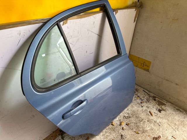 bontott NISSAN MICRA III Jobb hátsó Ajtó (Üres lemez)