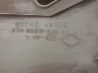 bontott NISSAN MICRA III Jobb Kalaptartó Tartó Konzol