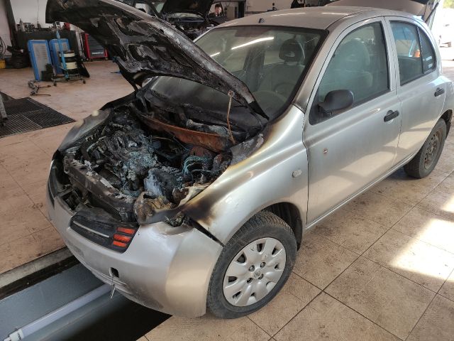 bontott NISSAN MICRA III Jobb Kalaptartó Tartó Konzol