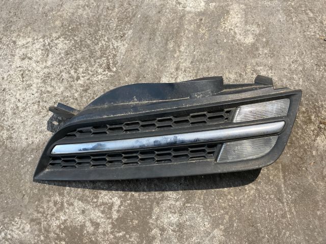 bontott NISSAN MICRA III Jobb Ködlámpa Rács