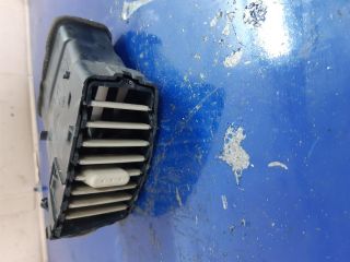 bontott NISSAN MICRA III Középső Jobb Szellőző