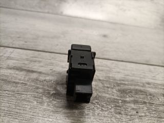 bontott NISSAN MICRA III Központizár Kapcsoló