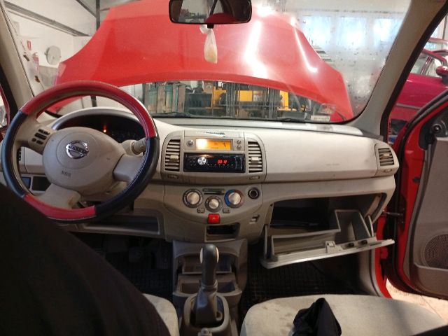 bontott NISSAN MICRA III Tankajtó Nyitó Bowden