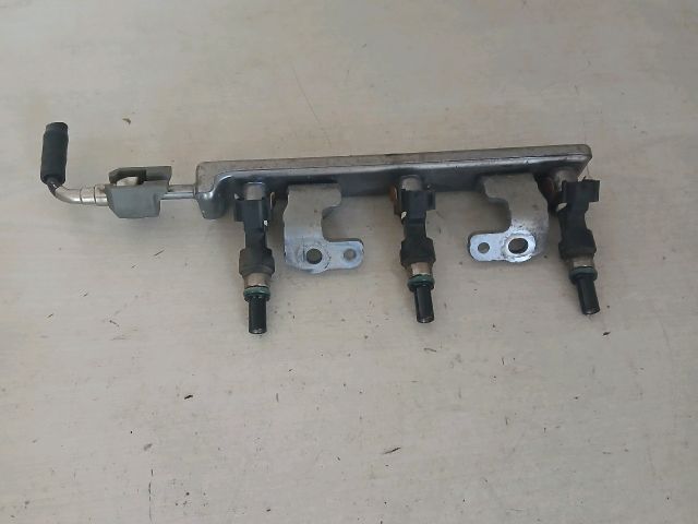 bontott NISSAN MICRA IV Porlasztó Sor / Híd