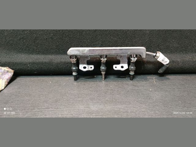 bontott NISSAN MICRA IV Porlasztó Sor / Híd