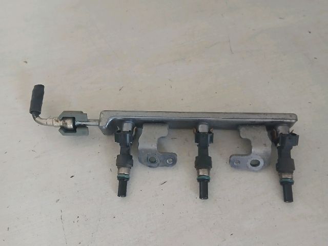 bontott NISSAN MICRA IV Porlasztó Sor / Híd