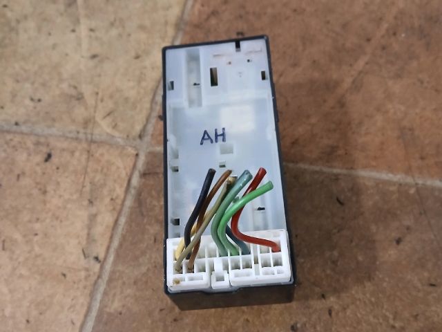 bontott NISSAN MICRA IV Ablakemelő Kapcsoló Négyes / Kettes