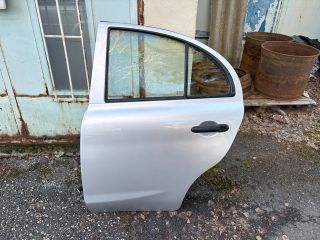 bontott NISSAN MICRA IV Bal hátsó Ajtó (Részeivel)