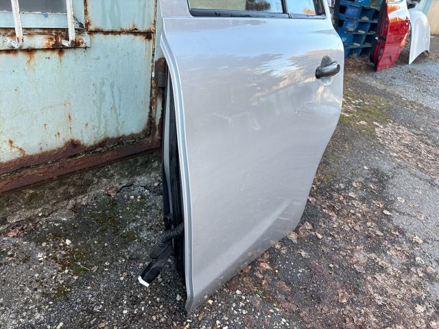 bontott NISSAN MICRA IV Bal hátsó Ajtó (Részeivel)