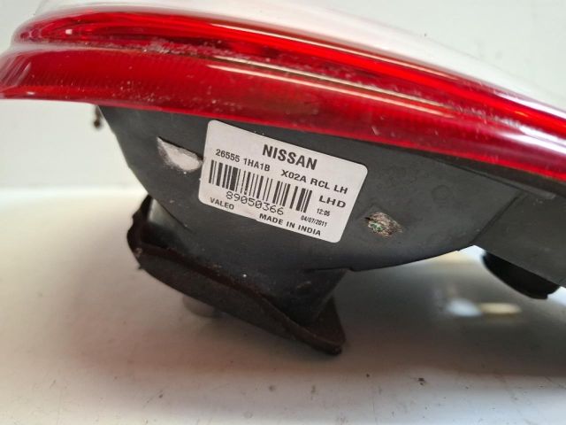 bontott NISSAN MICRA IV Bal Hátsó Lámpa