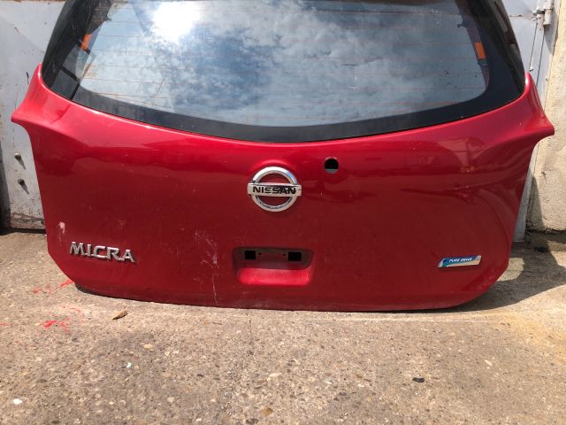 bontott NISSAN MICRA IV Csomagtérajtó (Részeivel)