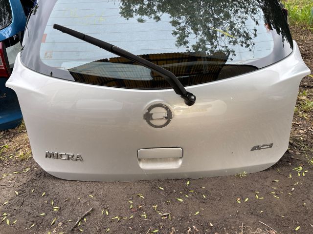 bontott NISSAN MICRA IV Csomagtérajtó (Részeivel)