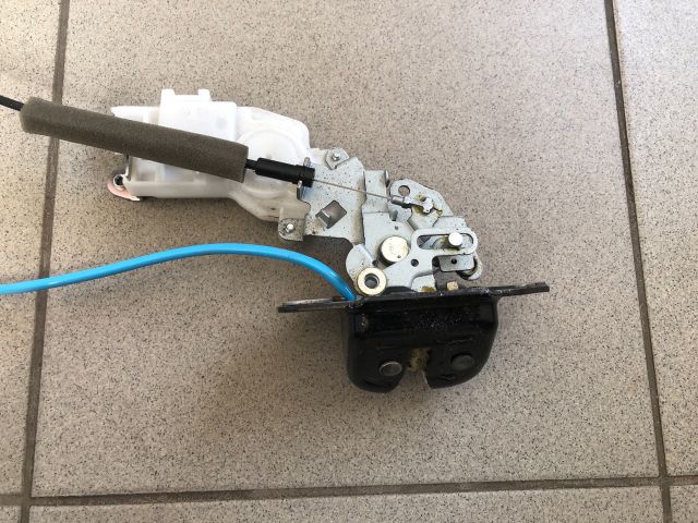 bontott NISSAN MICRA IV Csomagtérajtó Zárszerkezet