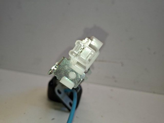 bontott NISSAN MICRA IV Csomagtérajtó Zárszerkezet