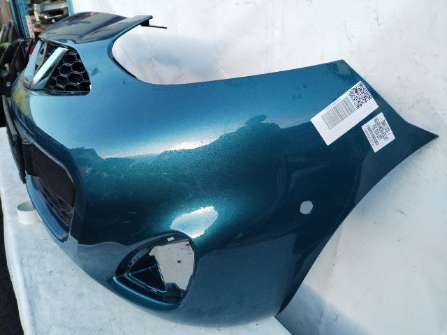 bontott NISSAN MICRA IV Első Lökhárító (Üresen)