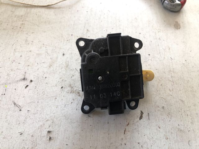 bontott NISSAN MICRA IV Fűtés Állító Motor