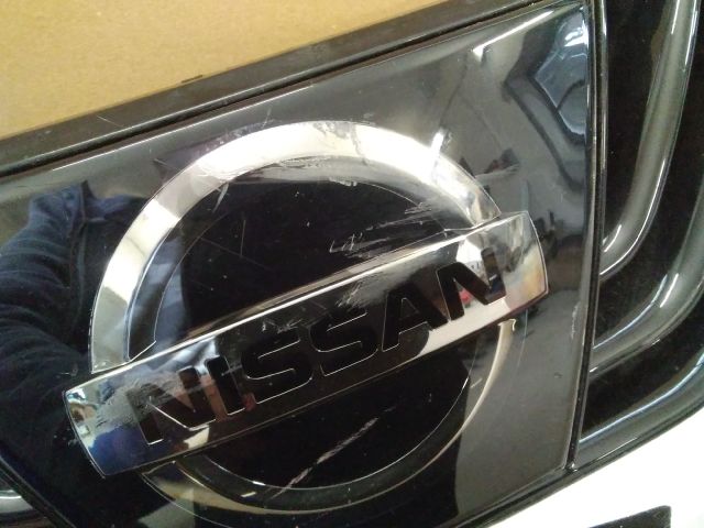 bontott NISSAN MICRA IV Hűtőrács