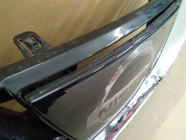 bontott NISSAN MICRA IV Hűtőrács