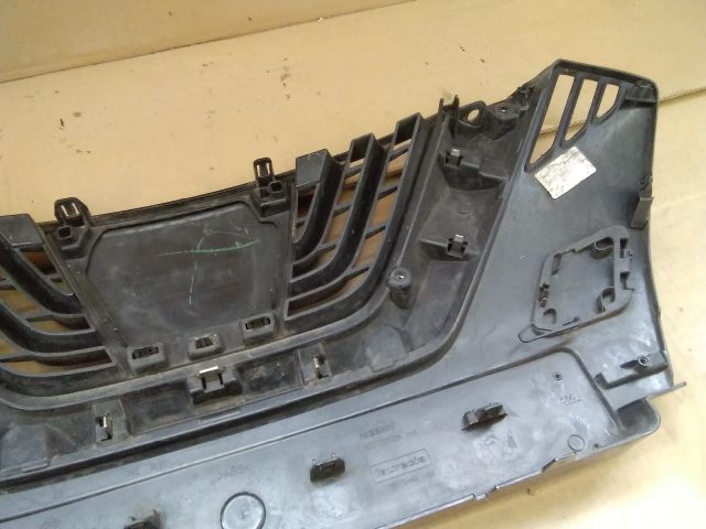 bontott NISSAN MICRA IV Hűtőrács