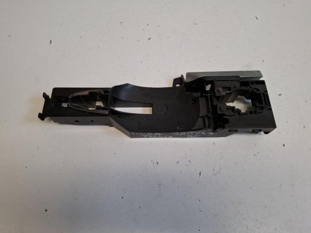 bontott NISSAN MICRA V Bal első Külső Kilincsfészek