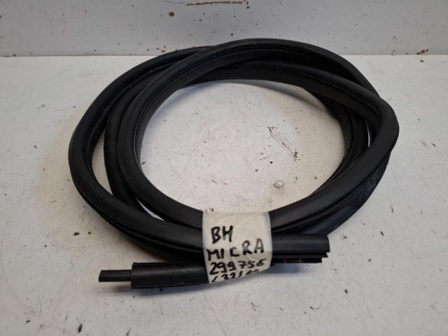 bontott NISSAN MICRA V Bal hátsó Gumikéder