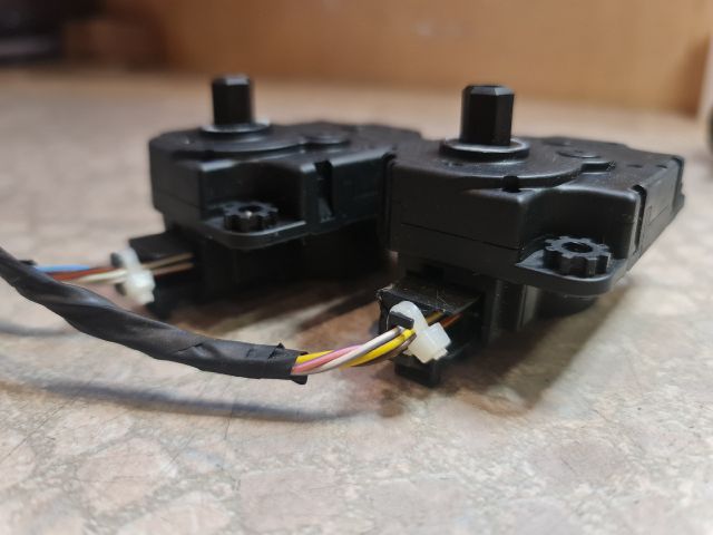 bontott NISSAN MICRA V Fűtés Állító Motor