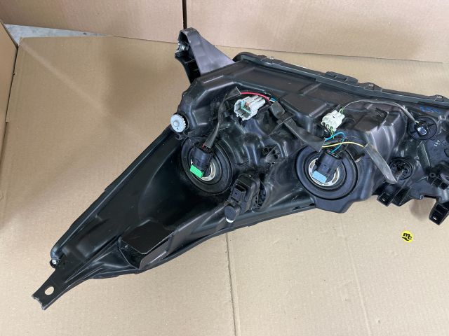 bontott NISSAN MICRA V Jobb Fényszóró