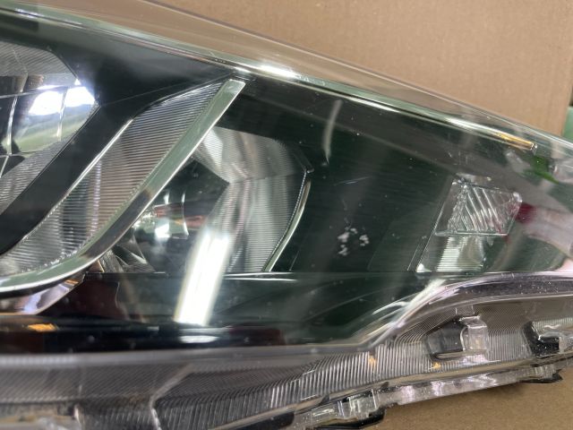 bontott NISSAN MICRA V Jobb Fényszóró