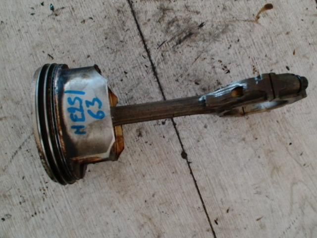 bontott NISSAN MURANO Dugattyú és Hajtókar