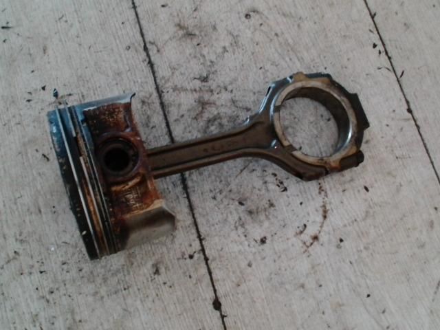 bontott NISSAN MURANO Dugattyú és Hajtókar