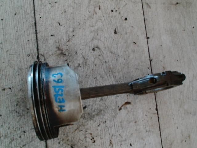 bontott NISSAN MURANO Dugattyú és Hajtókar