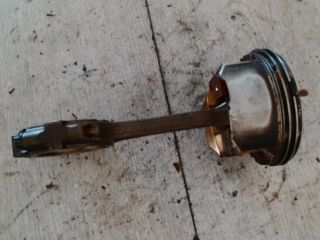 bontott NISSAN MURANO Dugattyú és Hajtókar