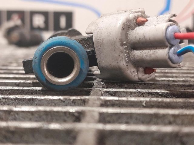 bontott NISSAN MURANO Porlasztó (1 db)