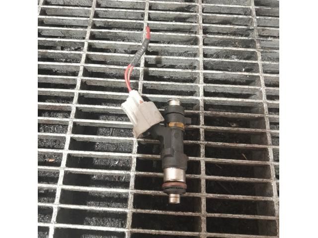 bontott NISSAN MURANO Porlasztó (1 db)