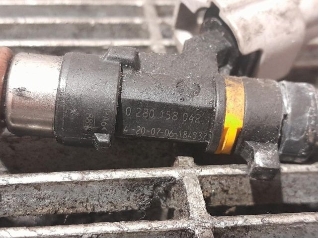 bontott NISSAN MURANO Porlasztó (1 db)