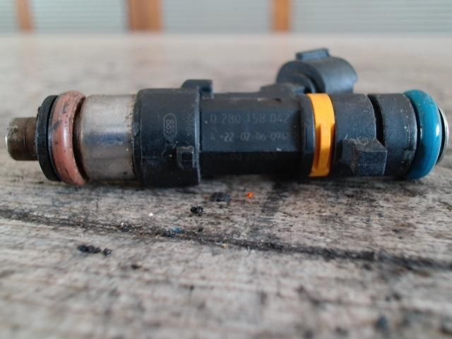 bontott NISSAN MURANO Porlasztó (1 db)