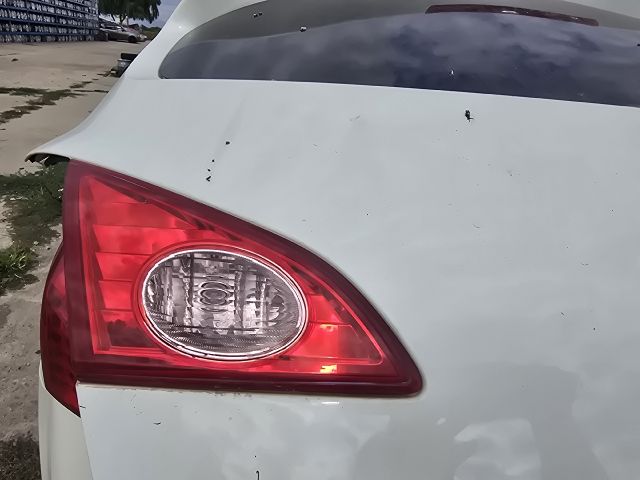 bontott NISSAN MURANO Bal Belső Hátsó Lámpa