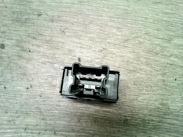 bontott NISSAN MURANO Bal első Ülésfűtés Kapcsoló