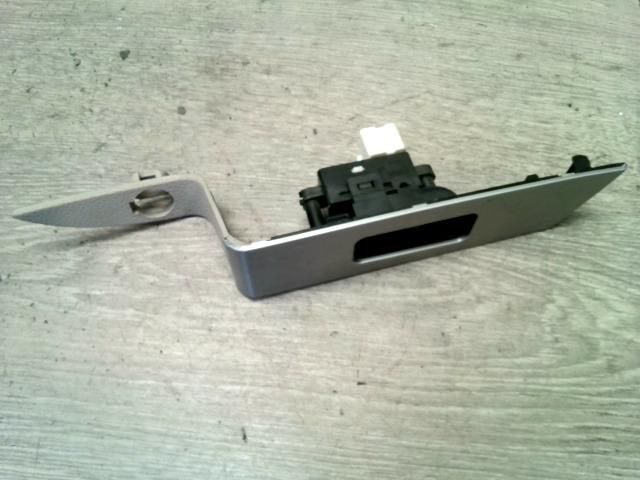 bontott NISSAN MURANO Bal hátsó Ablakemelő Kapcsoló